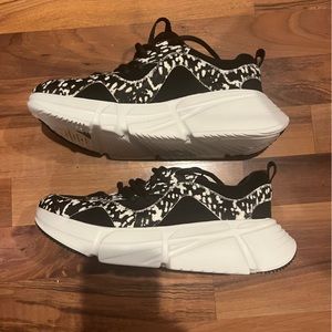 UGG Calle Lace Up Fashion Sneakers
